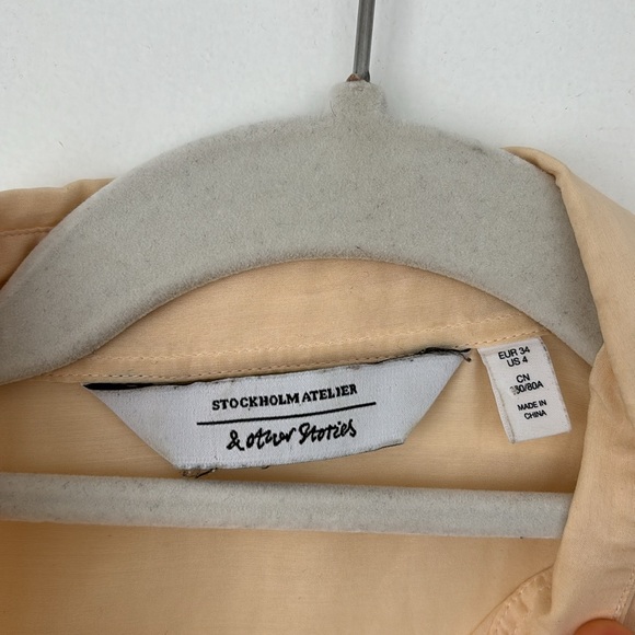 button down - Picture 3 of 3